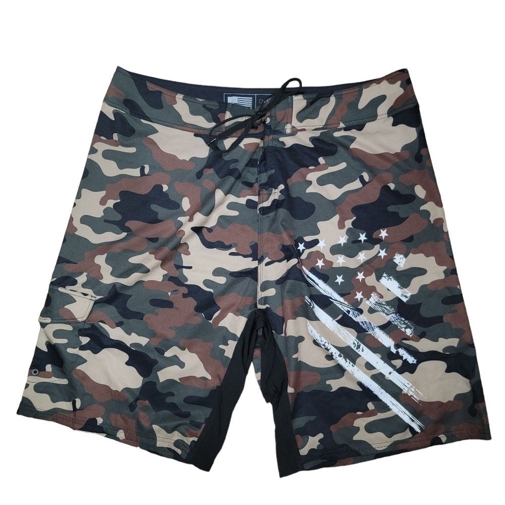 Authentic camo camouflage Men's long swim trunks size 44